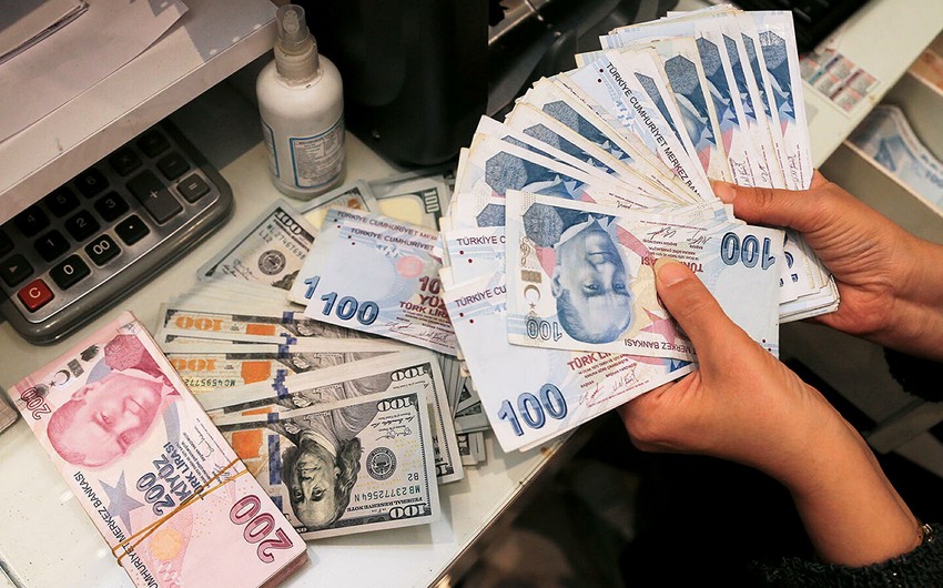 Turkish lira falls against US dollar amid high inflation