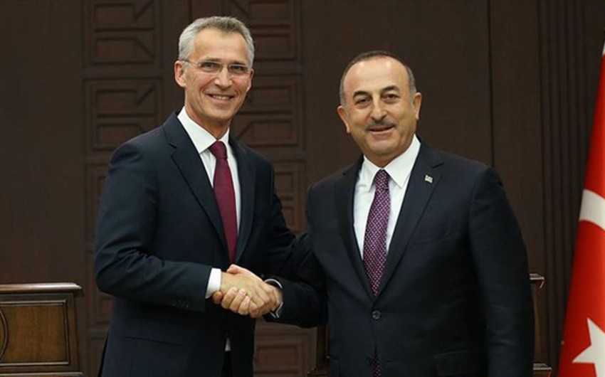 Глава МИД Турции провел переговоры с генсеком НАТО