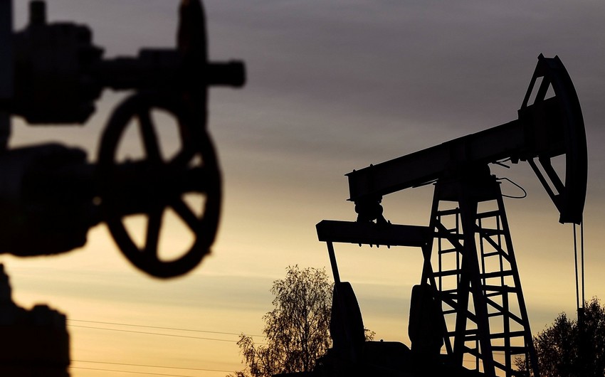 IEA: Global oil output rises by 690,000 barrels daily