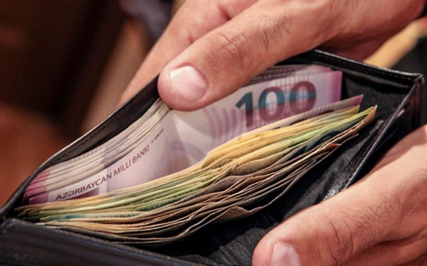 Azerbaijani citizens see their income up by 20%