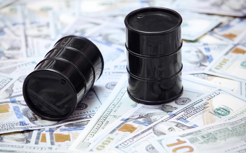 Azerbaijani oil price ups slightly