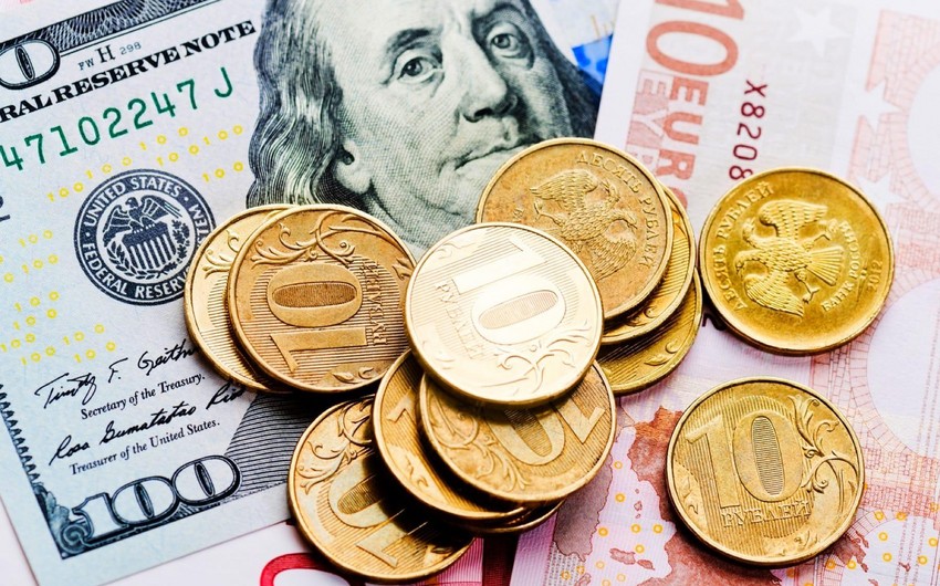 Euro drops to dollar ahead of release of statistics on inflation in eurozone