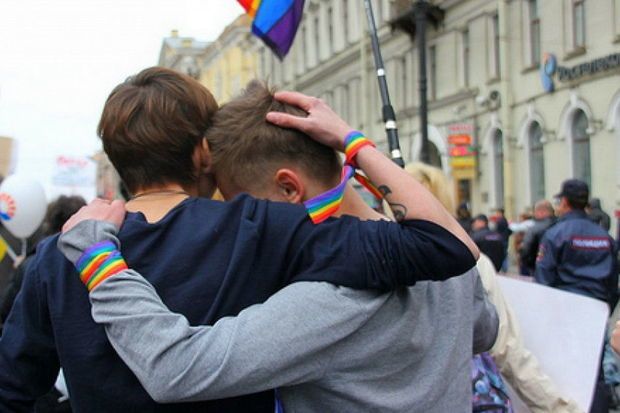 Rusiyada LGBT ilə bağlı yeni qanun - QƏBUL EDİLDİ 