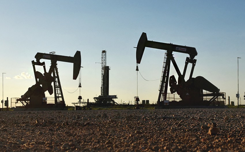 Azerbaijani oil price falls to $87