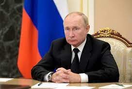 Vladimir Putin yeni qanun imzaladı