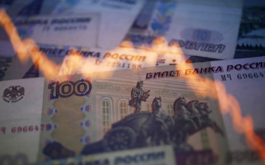 CNN: Ruble hits 8-month low against dollar