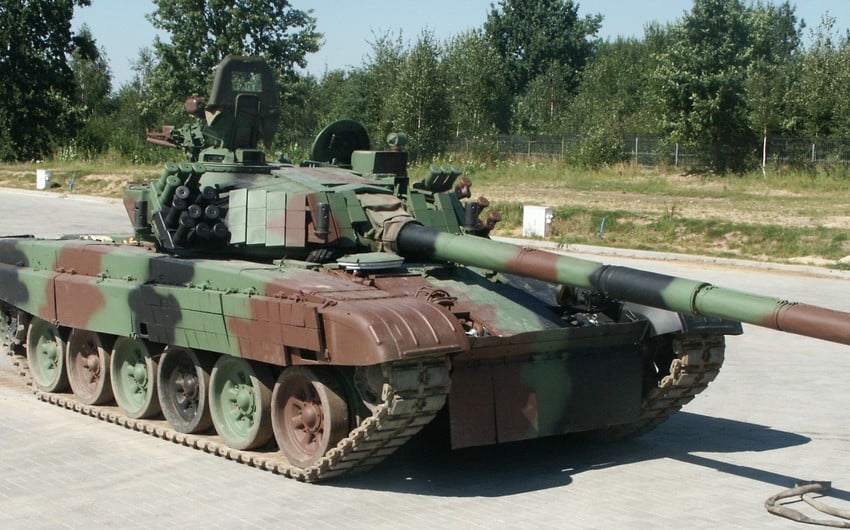 Poland to send 60 tanks to Ukraine