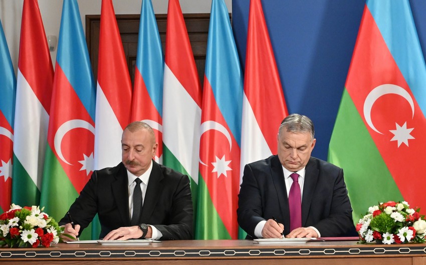 В Будапеште подписаны азербайджано-венгерские документы