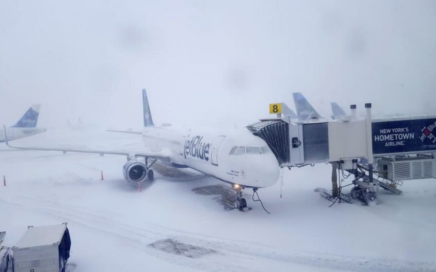 US airlines cancel over 1,000 flights due to winter storm