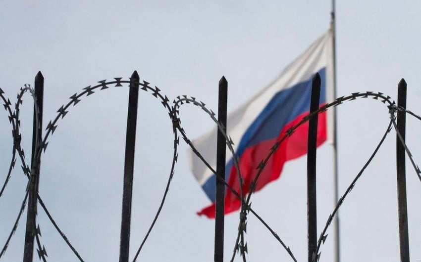 UK expands sanctions against Russia