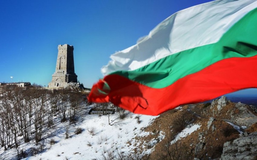 Bulgaria sent over $1B worth of weapons to Ukraine through intermediaries