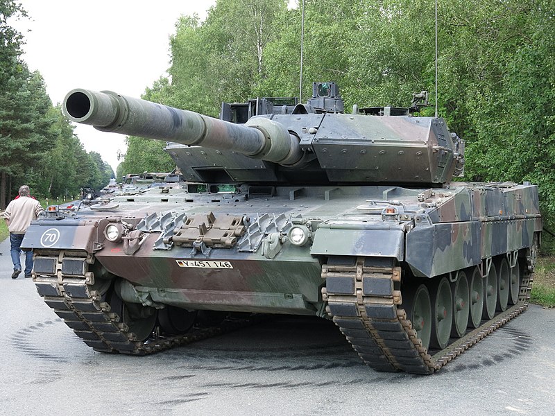 İspaniya ilk Ukrayna ordusunun Leopard tanklarında təlimini başlayıb