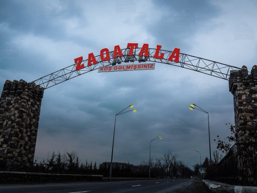 Алиев распорядился построить новую дорогу в Загатале