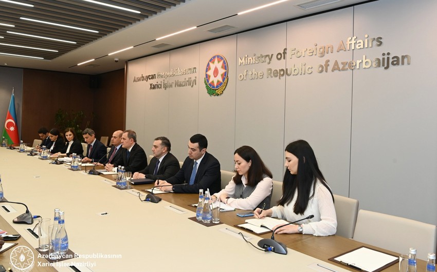 Azerbaijani FM informs UNESCO representatives about Armenia's provocations