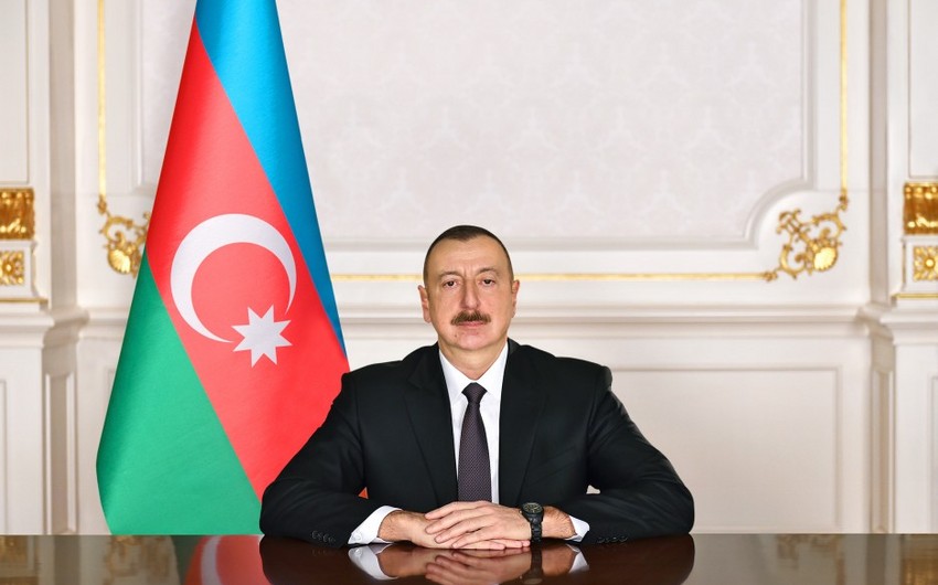 President Aliyev stresses need for conducting broad exchange of views on prospects for Azerbaijan-France relations