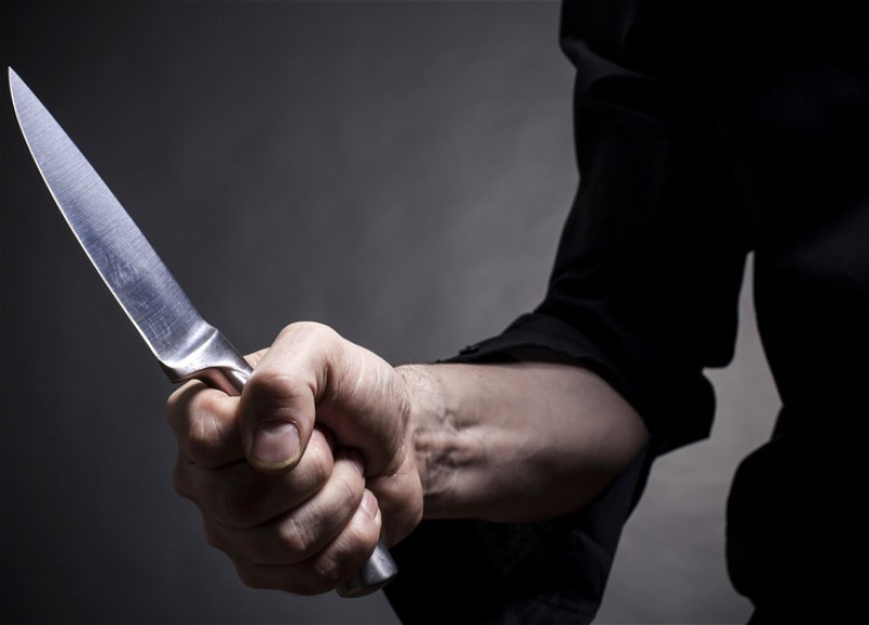 В Баку ранена ножом 25-летняя девушка