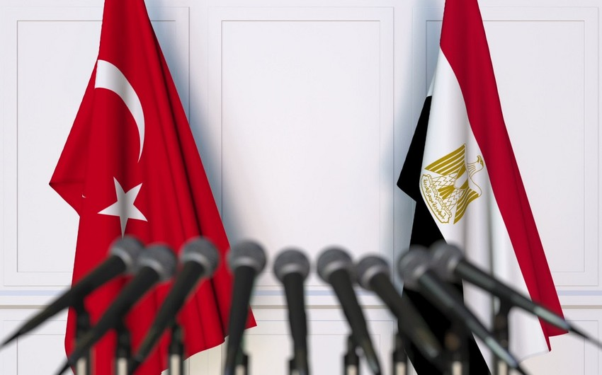 Президенты Египта и Турции в ходе телефонного разговора договорились обменяться послами