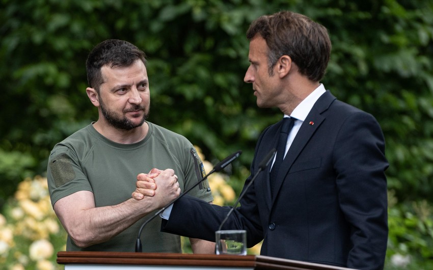 French President invites Zelenskyy to hold peace summit on Ukraine