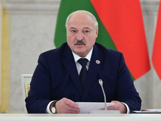 Лукашенко: Решать вопрос Украины надо было давно