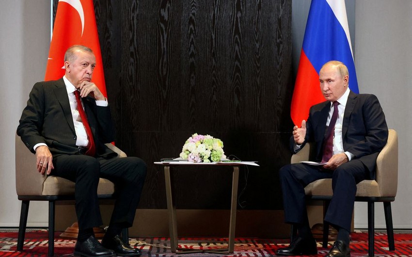 Erdogan, Putin mull explosion at Kakhovka hydroelectric power plant, grain deal