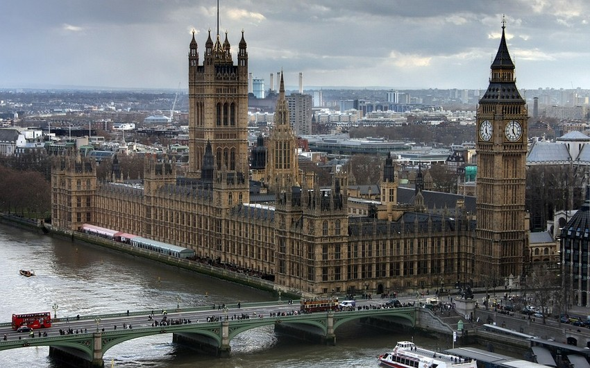 В комитет британского парламента направлено обращение с требованием наказать баронессу Кокс
