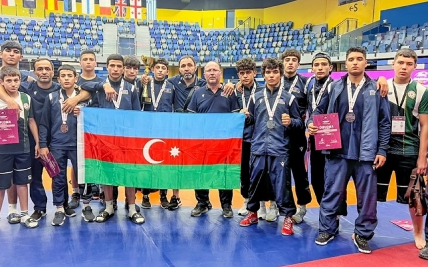 Азербайджанские борцы установили исторический рекорд