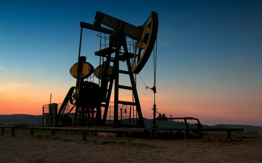Azerbaijani oil price falls below $97
