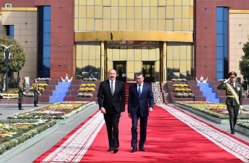 Prezidentin Tacikistana səfəri başa çatıb