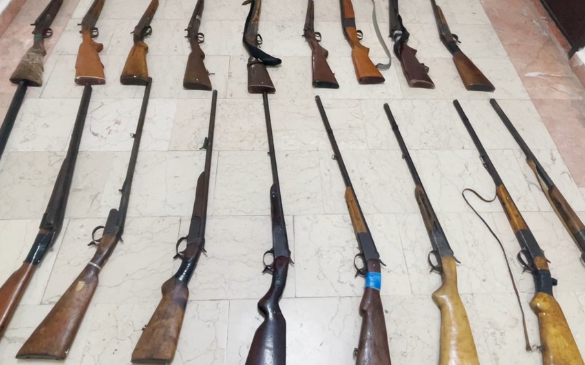 Жители Шамкира передали полиции незаконно хранившееся оружие