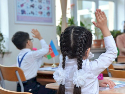 В Азербайджане хотят создать идеального школьника