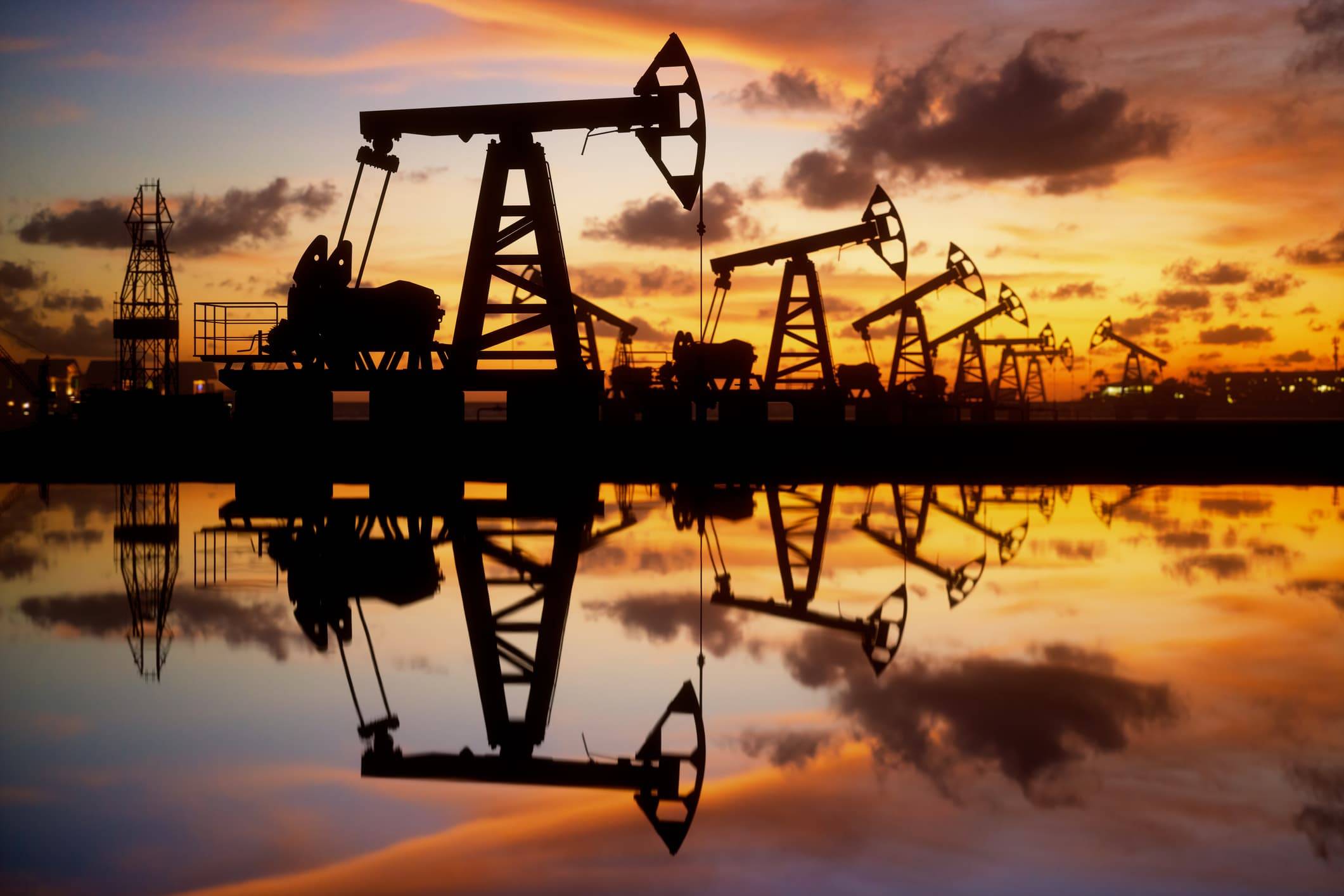Стоимость азербайджанской нефти превысила 85 долларов