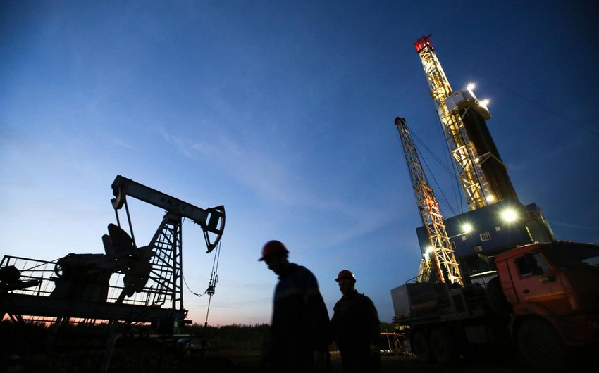 Azerbaijani oil price down by 3%