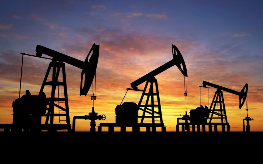 Azerbaijani oil price settles above $81