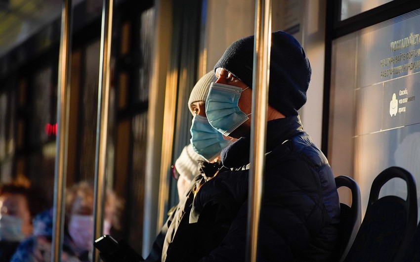 Russia makes wearing masks mandatory again for public events