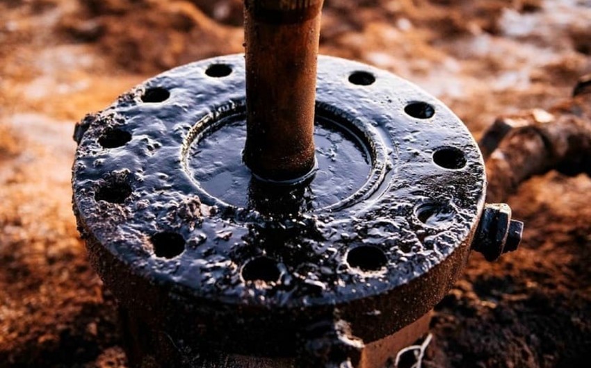 Azerbaijani oil price drops below $82