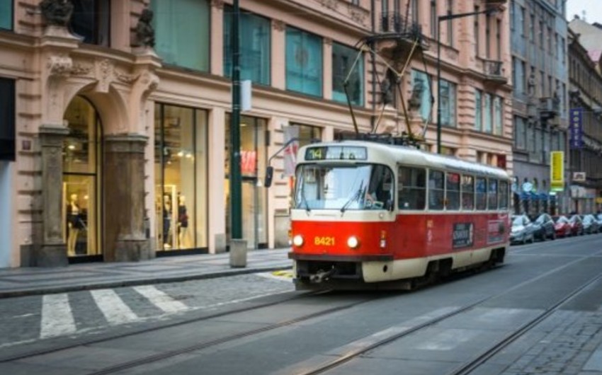 Baku announces plans for tram and metrobus network
