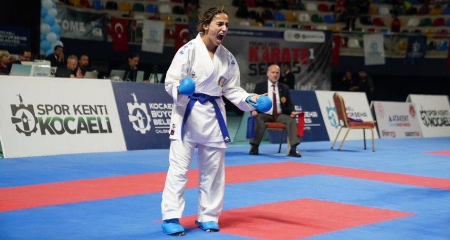 Азербайджанская каратистка заняла третье место на международном турнире в Париже