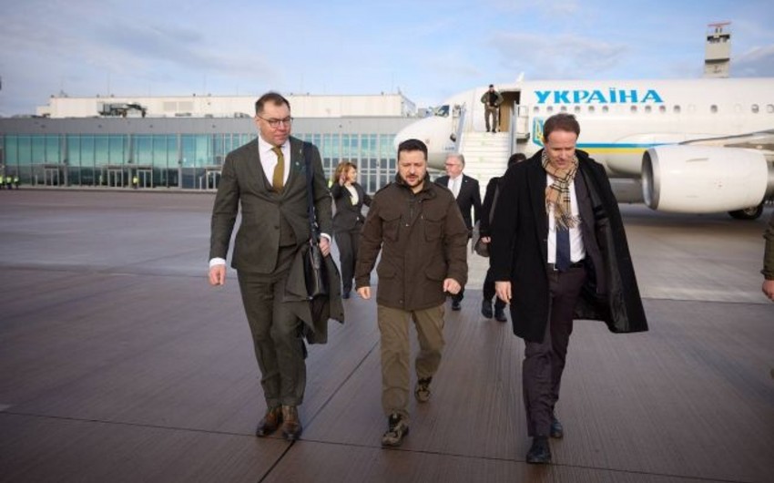 President of Ukraine arrives in Germany