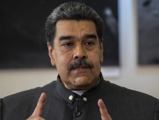 Мадуро оскорбил Зеленского