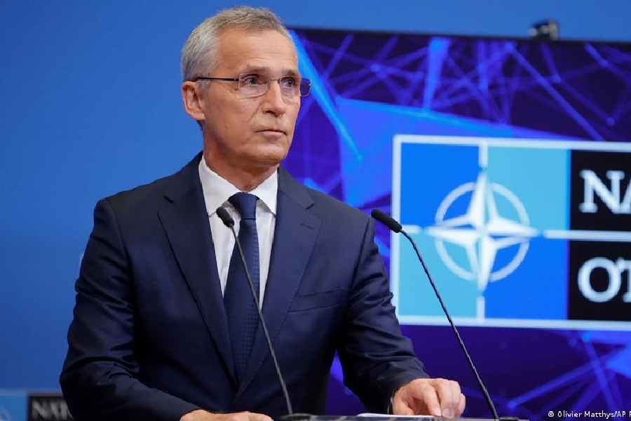 Столтенберг: НАТО не является посредником между Баку и Ереваном