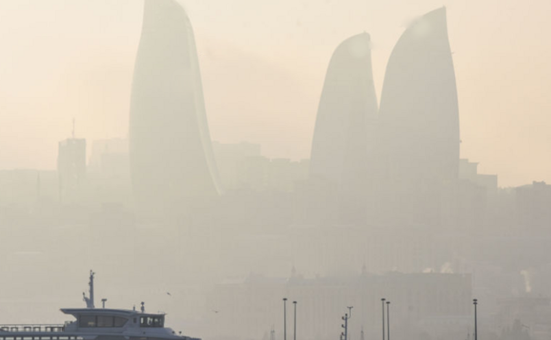 Концентрация пыли в воздухе в Баку превышает норму