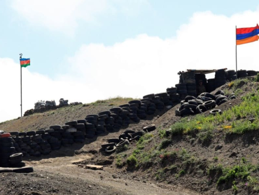 На азербайджано-армянской границе стреляют