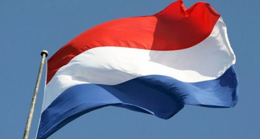 Нидерланды ограничат посещение своего посольства в Иране