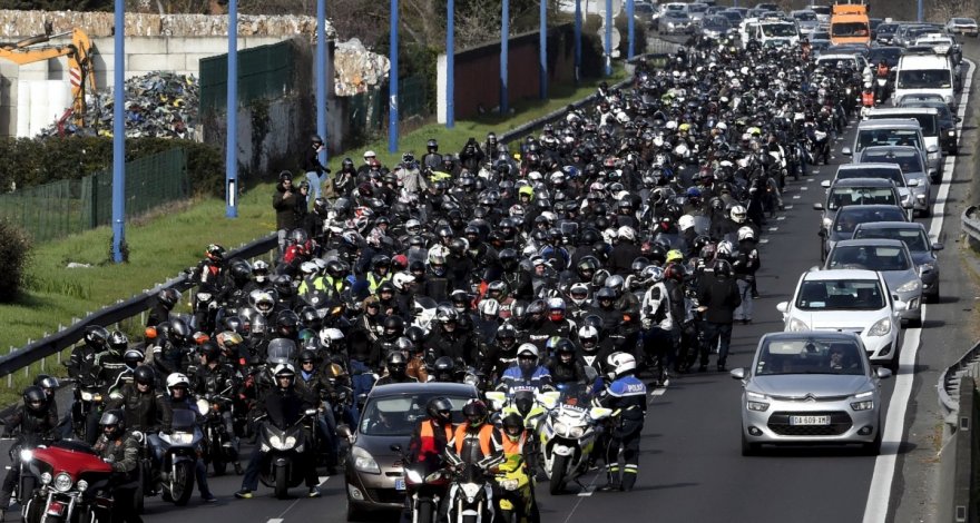 Во Франции мотоциклисты готовят масштабную акцию протеста