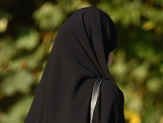 Иран ужесточает контроль за ношением хиджаба