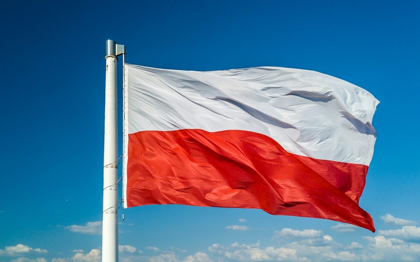 Poland suspends customs clearance for trucks from Ukraine