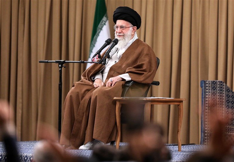 İran heç bir sanksiyalara tabe olmayacaq - Xamenei