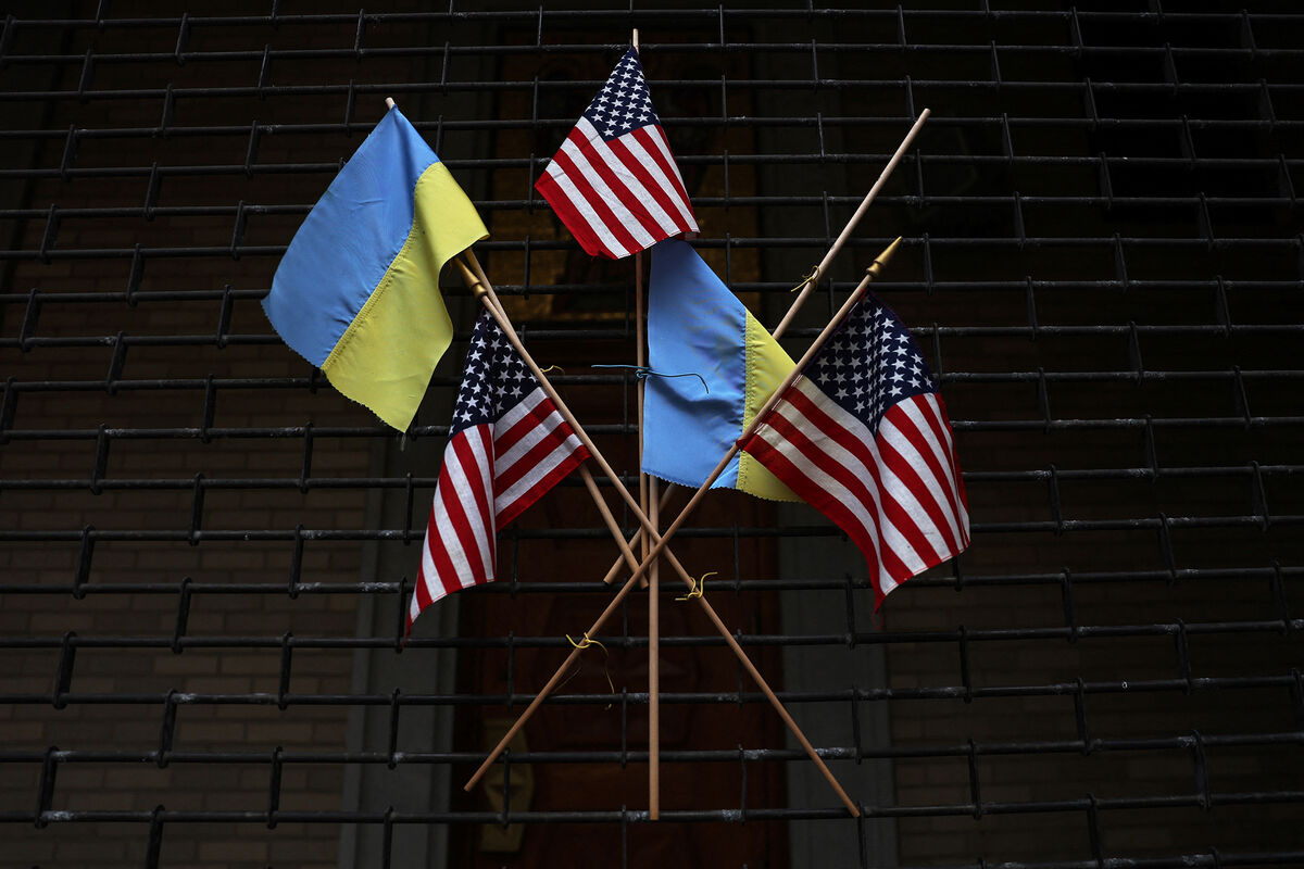 ABŞ yenidən Ukraynaya dəstəkdə ittiham edilir