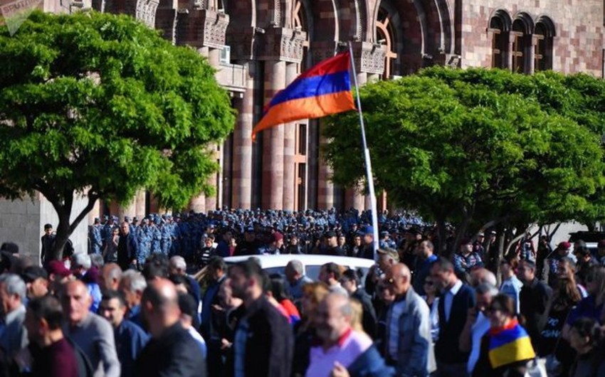 Protest rally starts in center of Yerevan