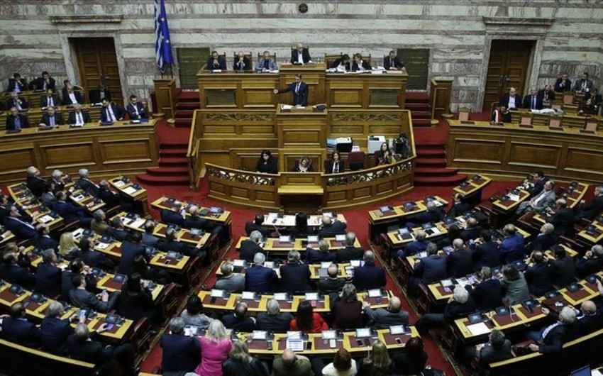 Новые члены правительства Греции принесли присягу